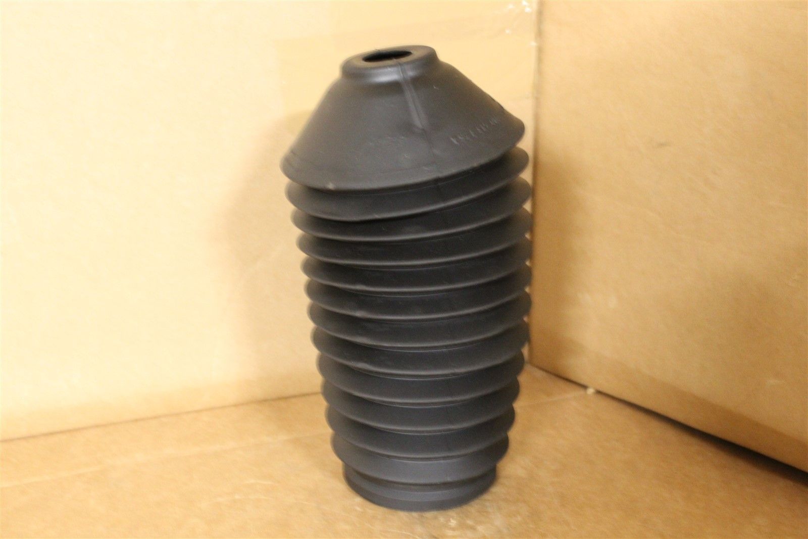 VAG 7M0413175A Пыльник амортизатора передний
