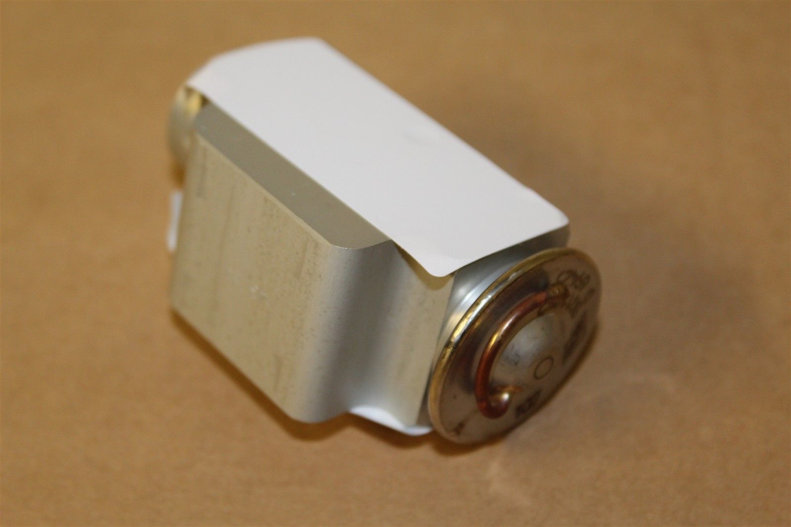 VAG 7L0820679A Клапан pасширительный