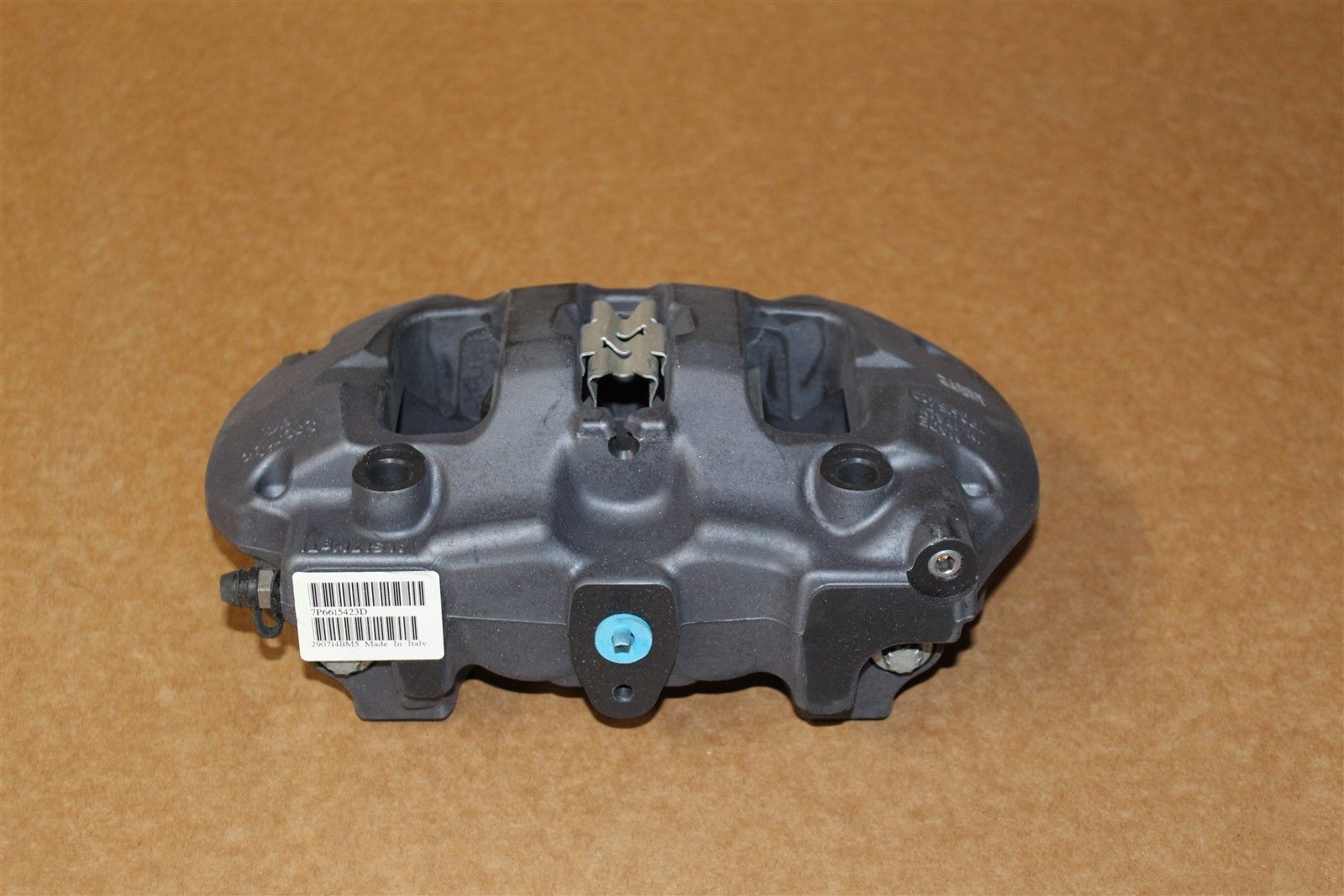 VAG 7P6615423D Фиксиров. скоба без тор. кол.