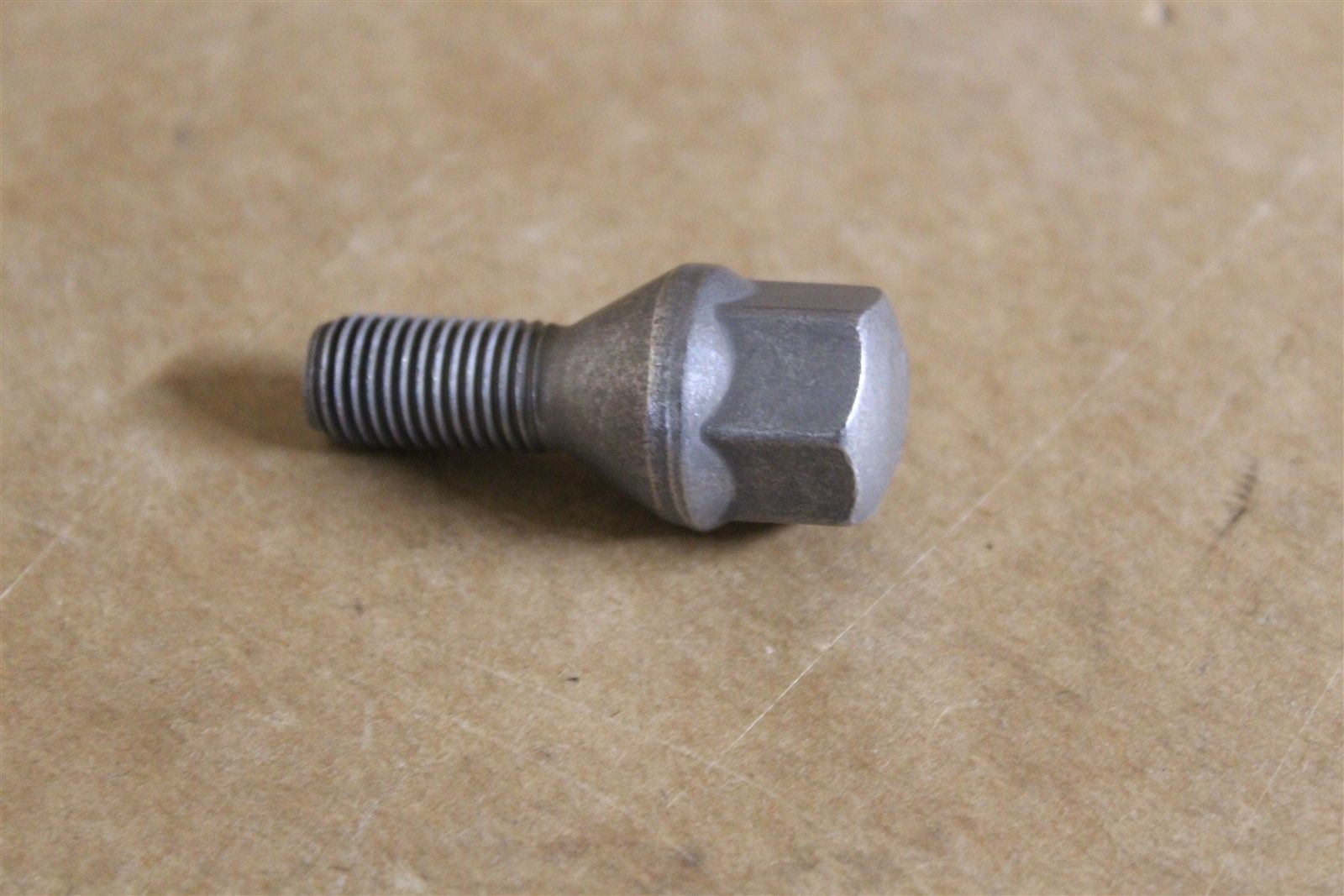 NISSAN 40222BC40A Болт