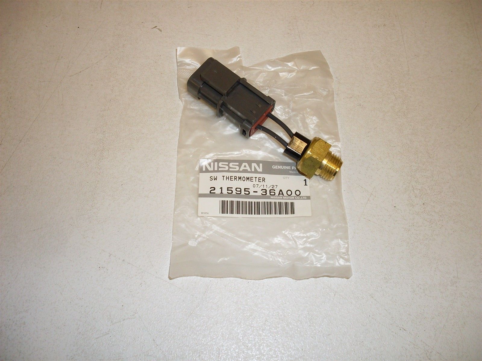 NISSAN 2159536A00 Schakelaar vent