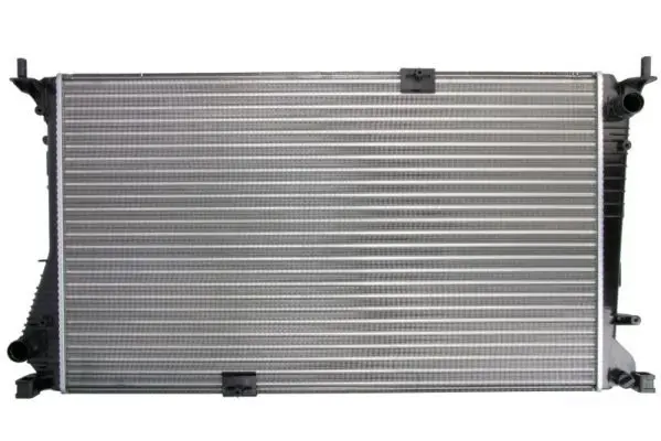 D7R053TT Радиатор двигателя NISSAN