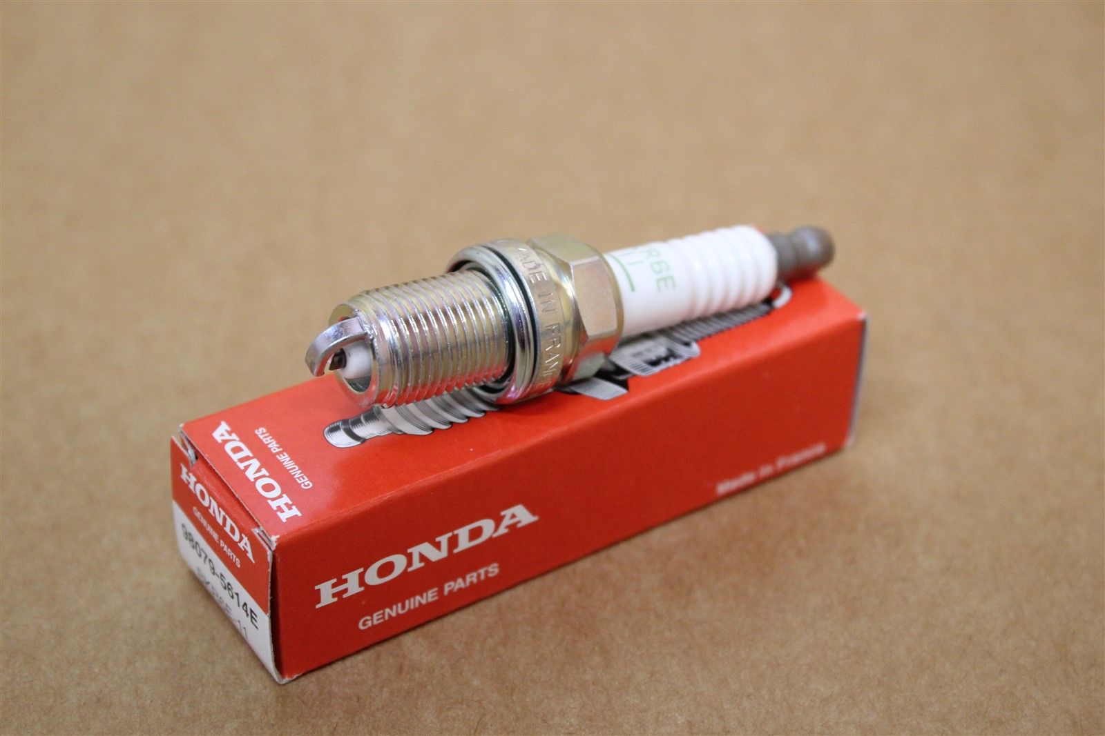 HONDA 980795614E Свеча зажигания HONDA: CIVIC