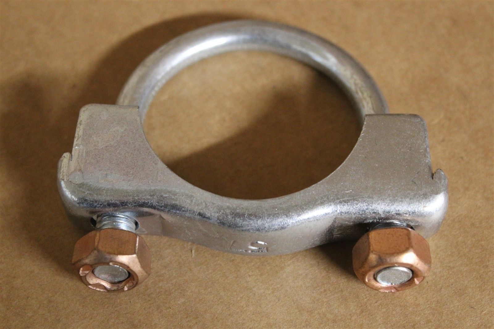 FORD 1096826 Хомут глушителя (57)/CLAMP