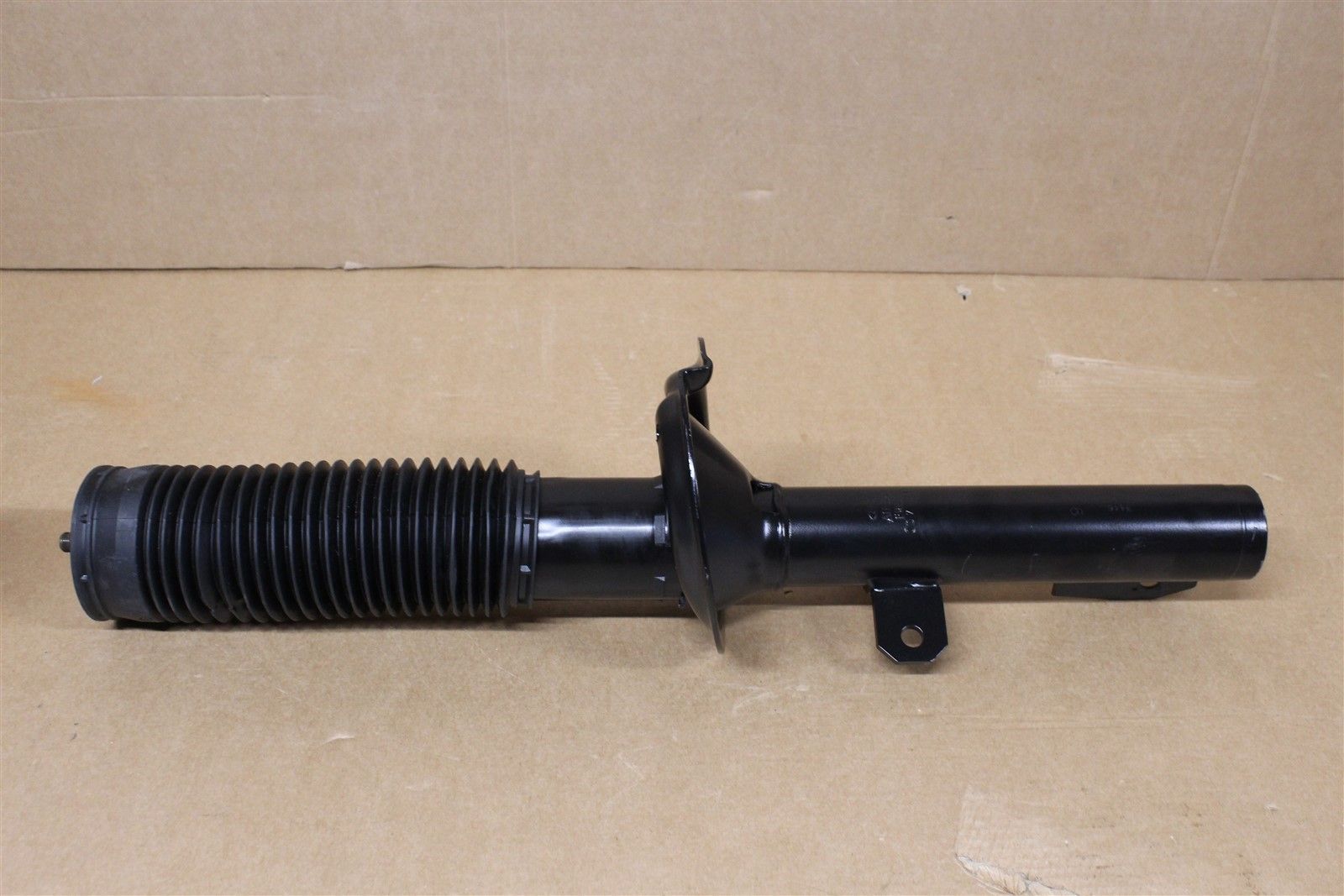 FORD 1466420 Амортизатор перед TRANSIT