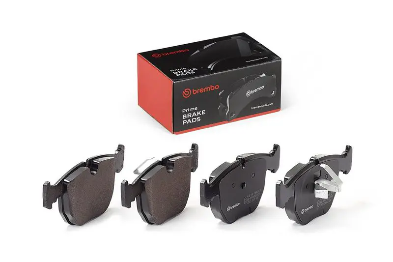 BREMBO P06118 Комплект тормозных колодок,