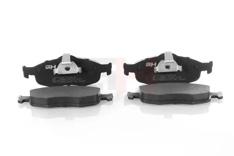 GH GH412534 Комплект тормозных колодок,