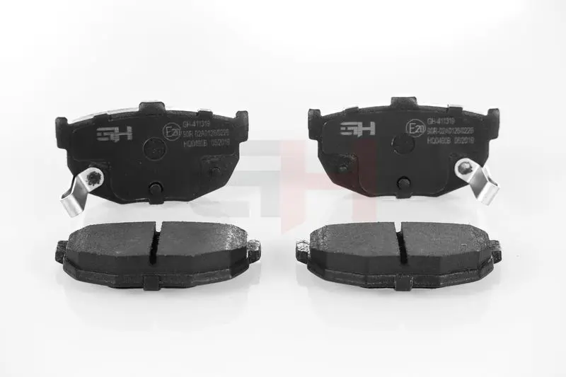 GH GH411319 Комплект тормозных колодок,