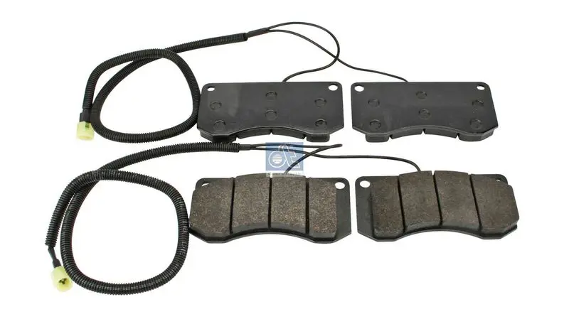 DT Spare Parts 695111 Комплект тормозных колодок,