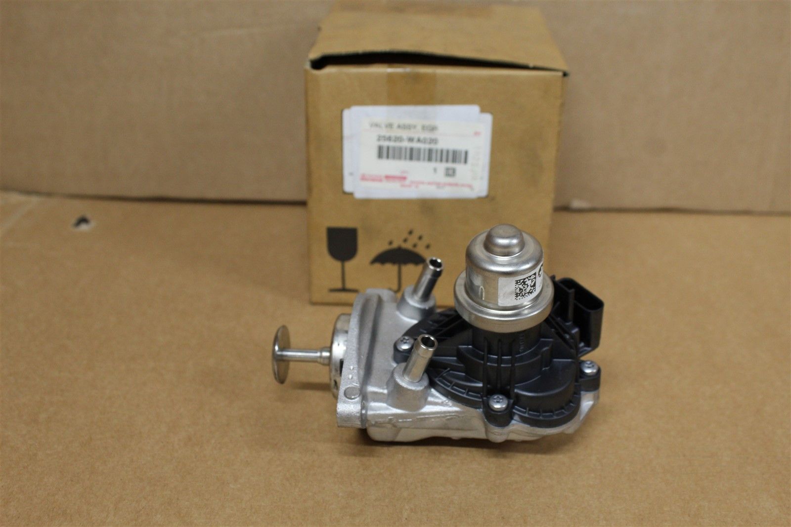 TOYOTA 25620WA020 Valve