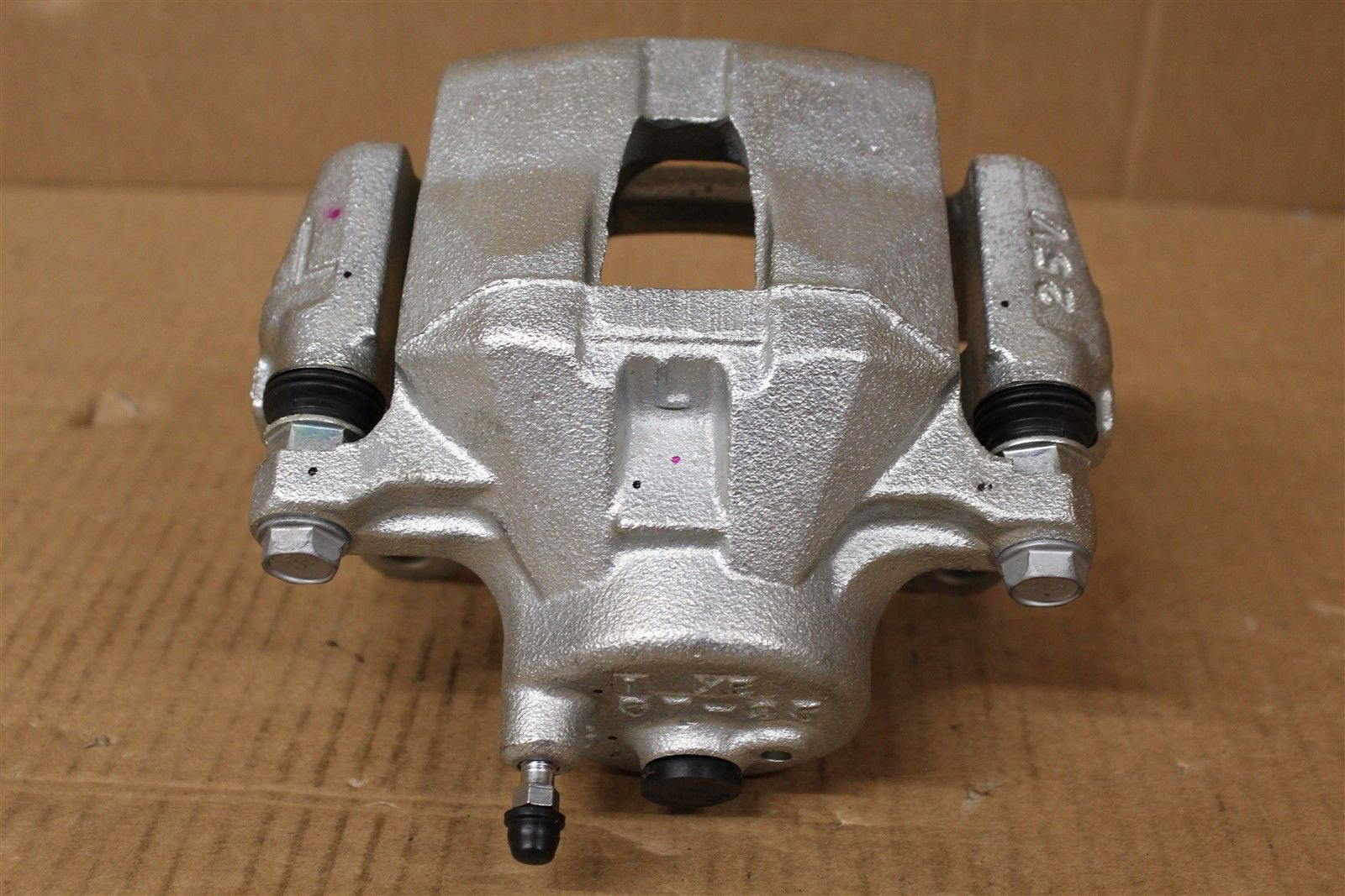 TOYOTA 4775020640 Суппорт тормозной
