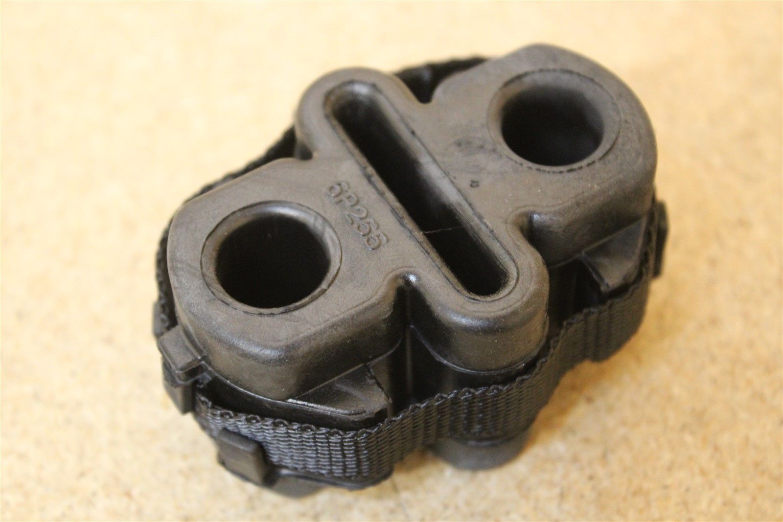  GENERAL MOTORS INSULATOR