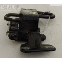Петля двери передней правой Volkswagen Passat B6 2005 3C0831412C