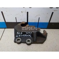 Кронштейн крепления троса КПП Toyota Auris (E15) (2006 - 2012) 3352452060