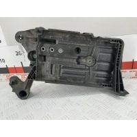 Крепление аккумулятора Audi A3 8V (2012-2020) 2017 5Q0915321J
