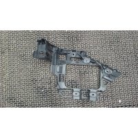 Кронштейн (лапа крепления), Бампера зад. левая Volkswagen Touareg 2010-2014 2011 7P6807375B