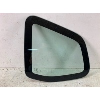 Стекло в крыло Renault Duster 2010- 833071332R
