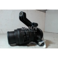 Фланец двигателя системы охлаждения Land Rover Discovery III (2004 - 2009) LR013165