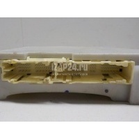 Блок предохранителей Toyota RX 350/450H (2009 - 2015) 8273048J20