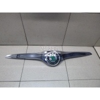 Молдинг капота VAG Fabia (2007 - 2015) 5J0853633