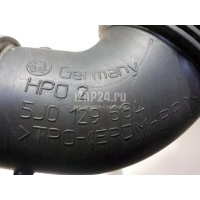 Патрубок воздушного фильтра VAG Fabia (2007 - 2015) 5J0129684
