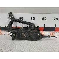 Кронштейн фары правый Skoda Octavia 1Z (2004-2013) 2007 1Z0941340