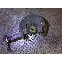 Ступица (кулак, цапфа) перед. левая Volkswagen Passat 5 2000-2005 2005 4A0407615F