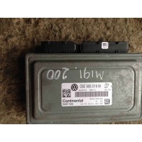 Блок управления двигателем (ДВС) Volkswagen Polo 2012 03E906019M