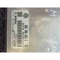 Блок управления двигателем (ДВС) Volkswagen Touareg 2012 06E906023C