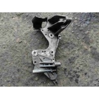 Кронштейн Audi A4 B8 2010 059130147P