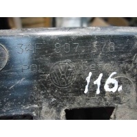 Кронштейн заднего бампера Volkswagen Passat B7 2013 3AF807378