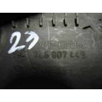 Заглушка (решетка) в бампер Volkswagen Touareg 2007 7L6807449