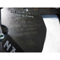Заслонка дроссельная Audi A4 2010 03L128063C
