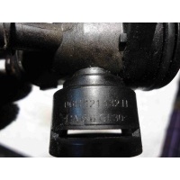 Патрубок (трубопровод, шланг) Audi A4 2008 06H121132H