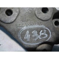 Кронштейн КПП Volkswagen Passat 2016 3Q0199117
