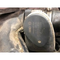 Заслонка дроссельная Volkswagen Caddy 2008 06a133062ad