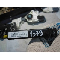 Усилитель антенны Volkswagen Golf 2014 5G6035577