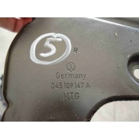 Защита (кожух) ремня ГРМ Audi A3 2007 045109147A