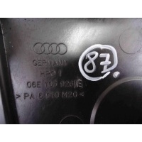 Декоративная крышка двигателя Audi A6 2006 06E103926E