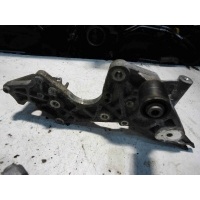 Кронштейн Audi Q5 2009 059130147P