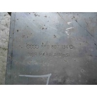Клык бампера передний правый Audi A5 2009 8K0807134C