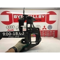 Кронштейн генератора Audi A4 2010 06F903143B