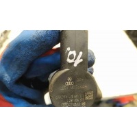 Топливная рампа Volkswagen Tiguan 2012 057130764AB