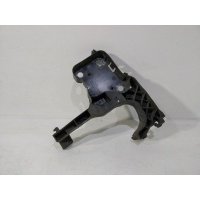 Крепление фары левой Renault Megane 2 поколение [рестайлинг] (2006-2012) 2006 8200137495