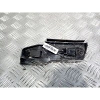 Кронштейн переднего бампера левый Volkswagen Passat 5 GP (2000-2005) 2005 3b0 807 183 e