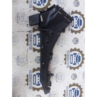 крепление бампера Audi Q7 4L 2013 4L0807284B