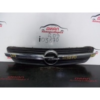 Решетка радиатора Opel Meriva 2005