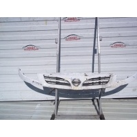 Решетка радиатора Nissan Kubistar 2005
