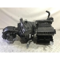 Корпус отопителя печки 2004 7H1820 005AF