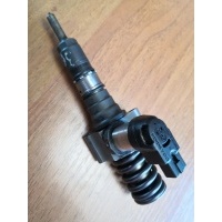 Насос-форсунка Volkswagen Passat 2008 03G130073M